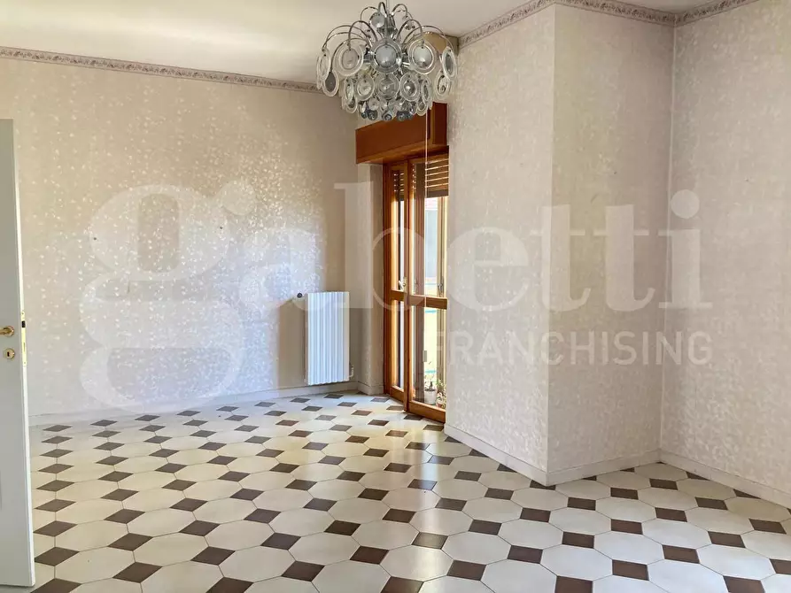 Immagine 4 di Appartamento in vendita  in Viale aldo moro, 169 a Torremaggiore