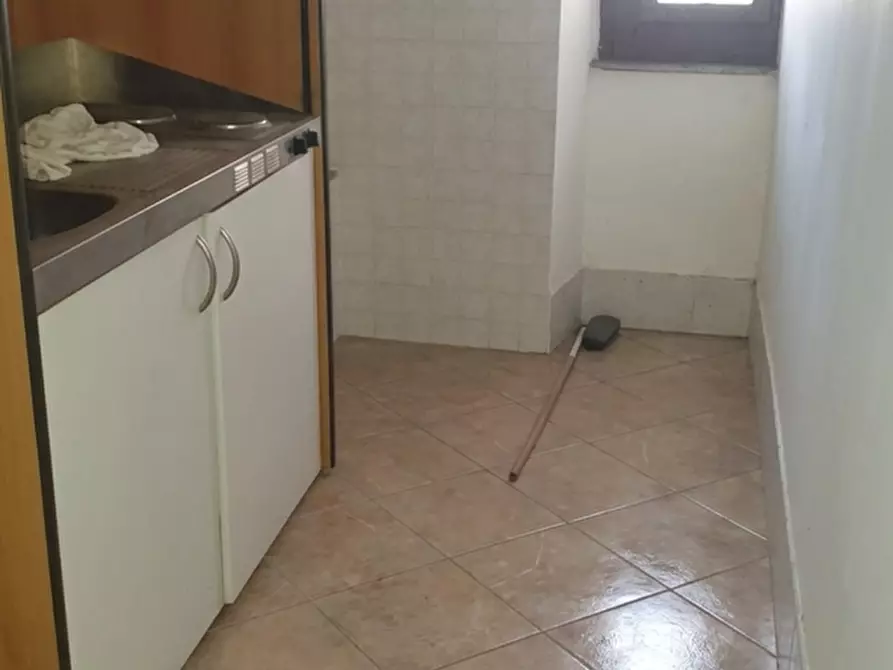 Immagine 15 di Palazzo in vendita  in Corso Tukory, 43 a Palermo