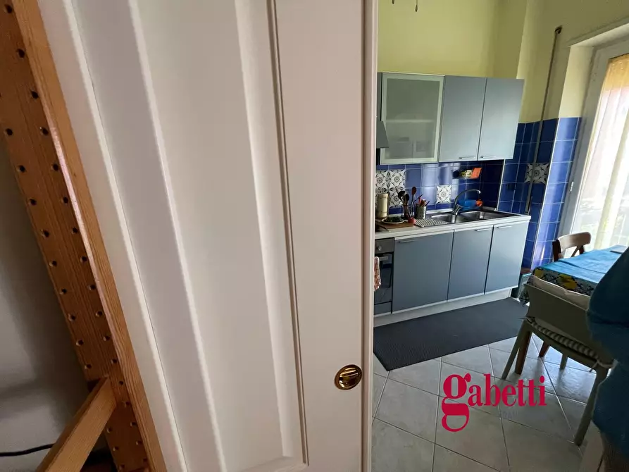 Immagine 13 di Appartamento in vendita  in Via Fabiola, 9 a Roma