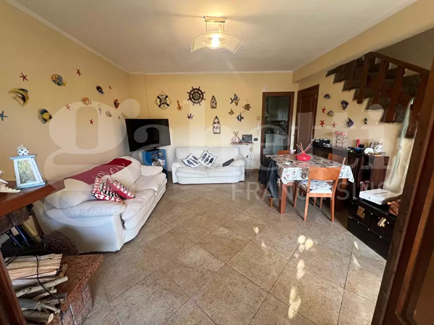 Immagine 2 di Casa quadrifamiliare in vendita  in Via Edmondo De Amicis, 3 a Anzio