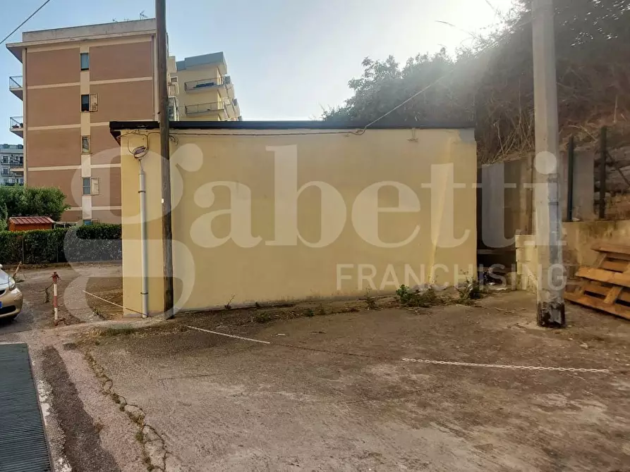 Immagine 2 di Laboratorio in vendita  in Via MOTTOLA D'AMATO, SNC a Catanzaro