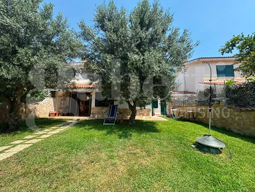 Immagine 2 di Appartamento in vendita  in Via cedrino, 31 a Ardea