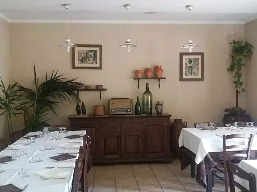 Immagine 12 di Negozio in vendita  in Via Della Fonte, snc a Fontechiari