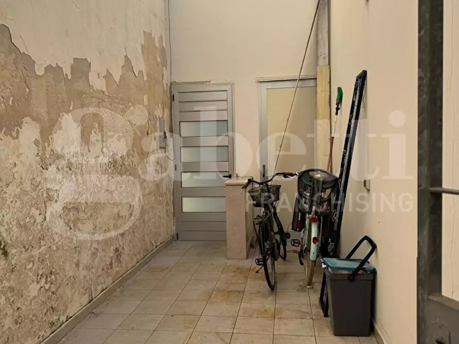 Immagine 7 di Negozio in affitto  in Via Garibaldi, 35 a Porto Cesareo