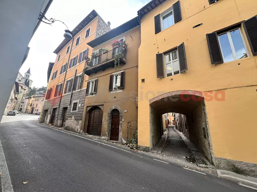 Immagine 2 di Terratetto in vendita  in Via dell'Anfiteatro a Spoleto