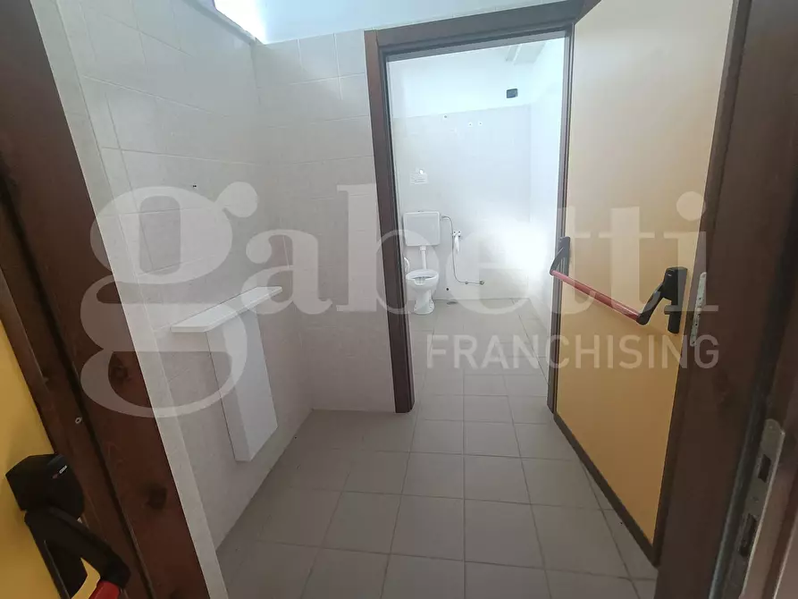 Immagine 14 di Ufficio in affitto  in Contrada BELLINO, SNC a Catanzaro