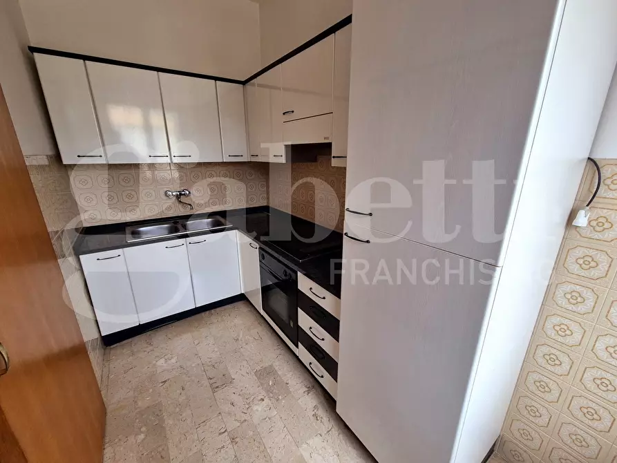 Immagine 11 di Casa indipendente in vendita  in Piazza DEL POPOLO, 3 a Bettona