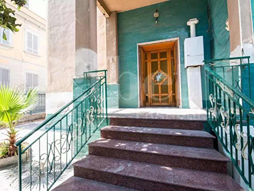 Immagine 8 di Villa in vendita  in Via Carlo de Marco a Napoli