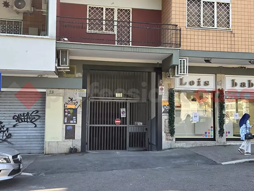 Immagine 14 di Box auto in vendita  in Via Cherso, 26 a Roma