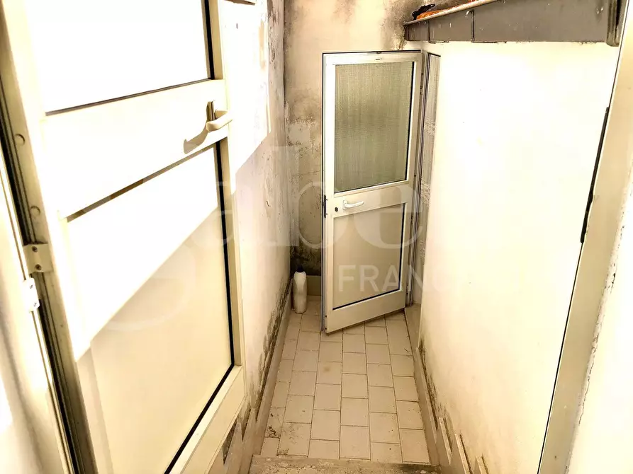 Immagine 20 di Palazzo in vendita  in Via Indipendenza, 352 a Gaeta