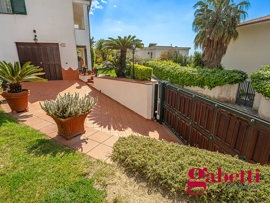 Immagine 45 di Villa in vendita  in Via Montenuovo Licola Patria, 138 a Pozzuoli