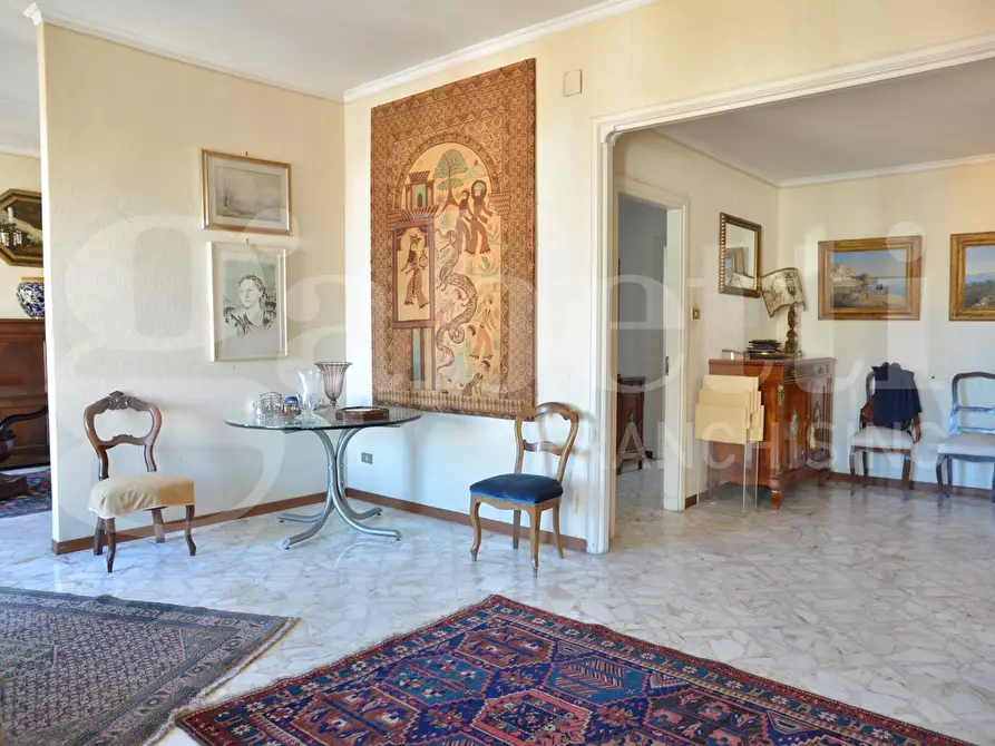 Immagine 14 di Appartamento in vendita  in Largo Ignazio Ciaia, 13 a Bari