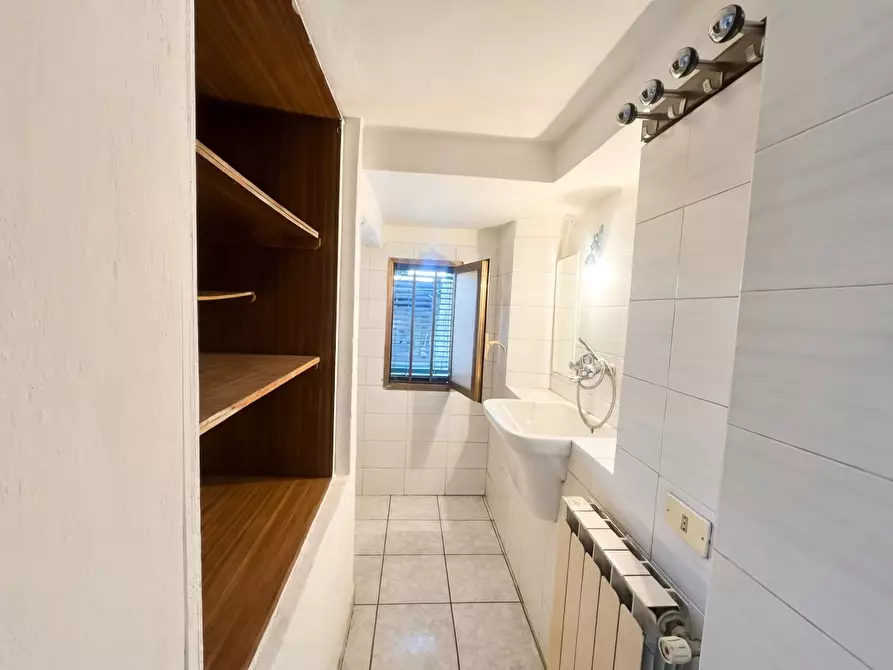 Immagine 7 di Palazzo in vendita  in Via Alessandria, snc a Legnano