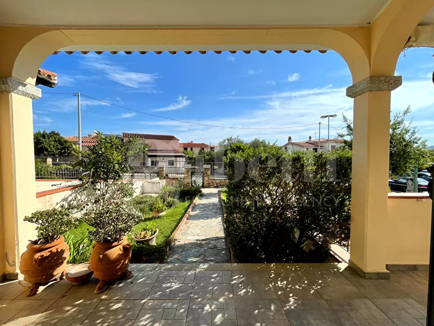 Immagine 7 di Villetta a schiera in vendita  in Via Dora Baltea, 10 a Budoni