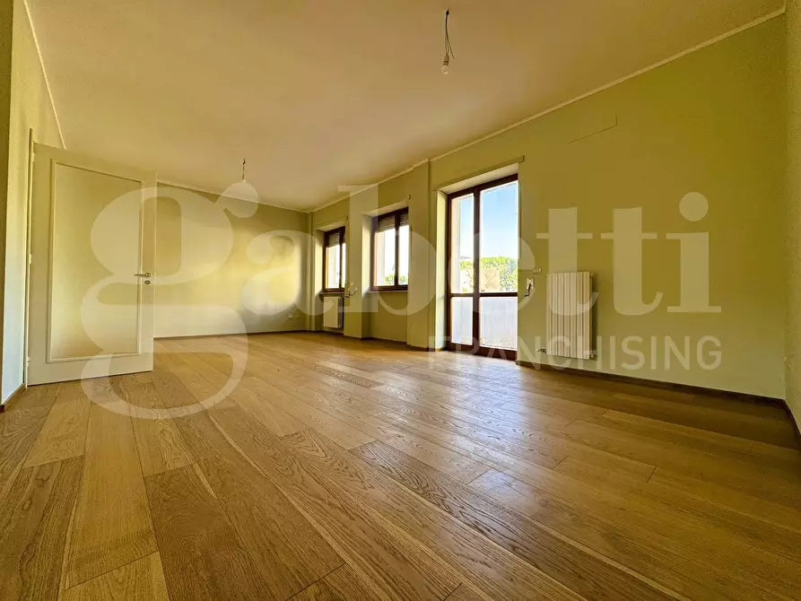 Immagine 2 di Appartamento in vendita  in Piazza Montale, 3 a Lecce