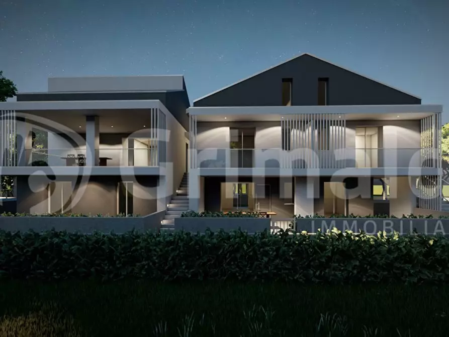 Immagine 1 di Palazzo in vendita  in Via Pinarella, 5 a Cervia