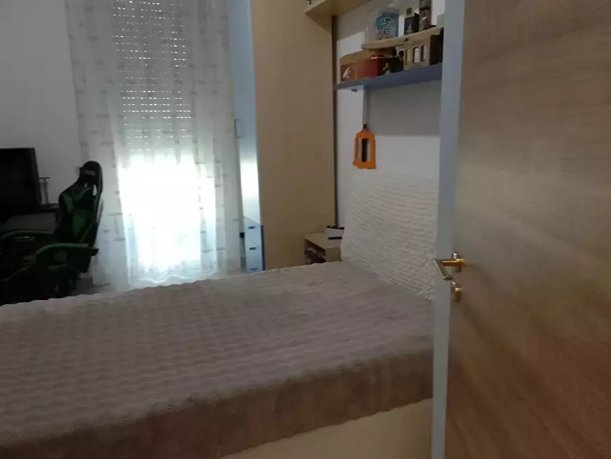 Immagine 18 di Appartamento in vendita  in Piazza BRODOLINI, 215 a Taranto