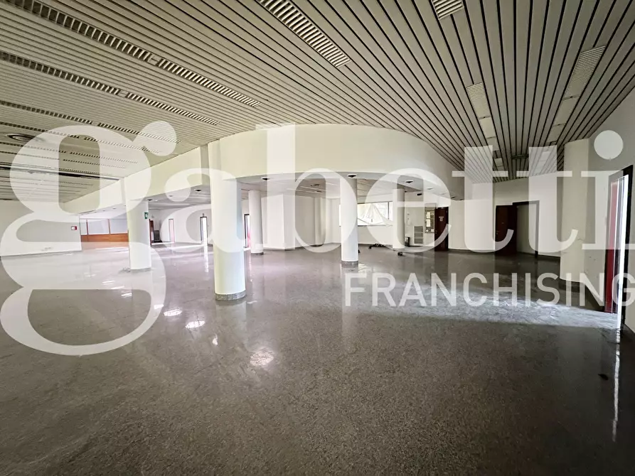 Immagine 2 di Ufficio in vendita  in Via Giuriolo, 2 a Montecchio Maggiore