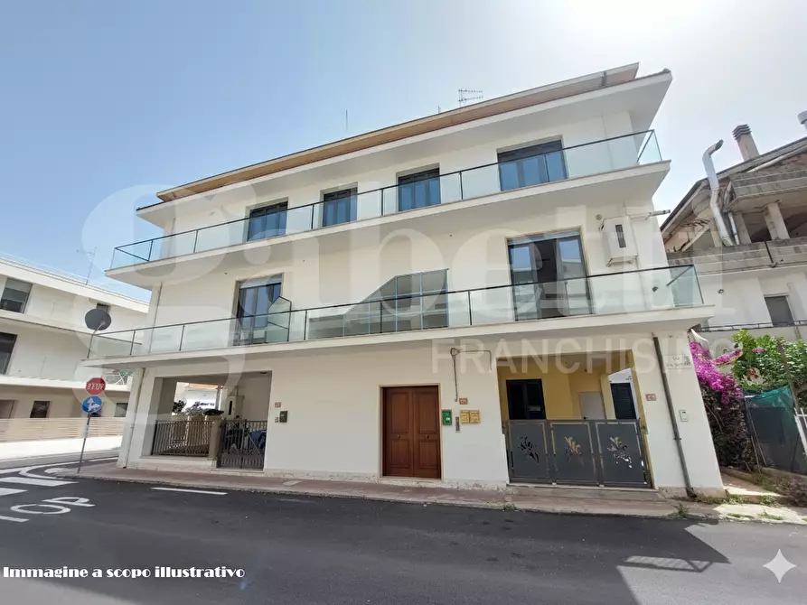 Immagine 7 di Appartamento in vendita  in Via Cairoli, 8 a Alba Adriatica