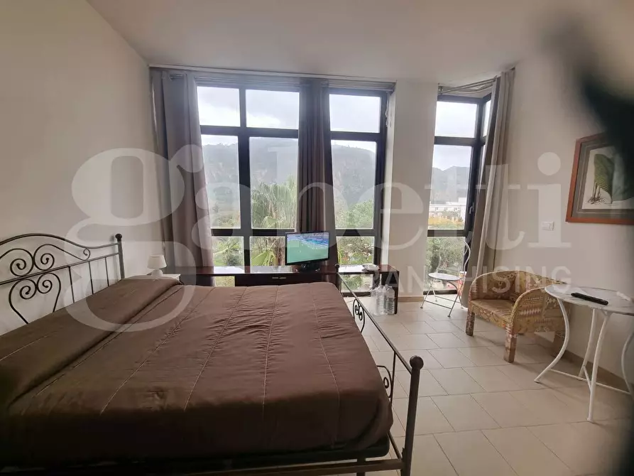 Immagine 11 di Loft/Open space in vendita  in Via Caduti senza Croce a Palermo