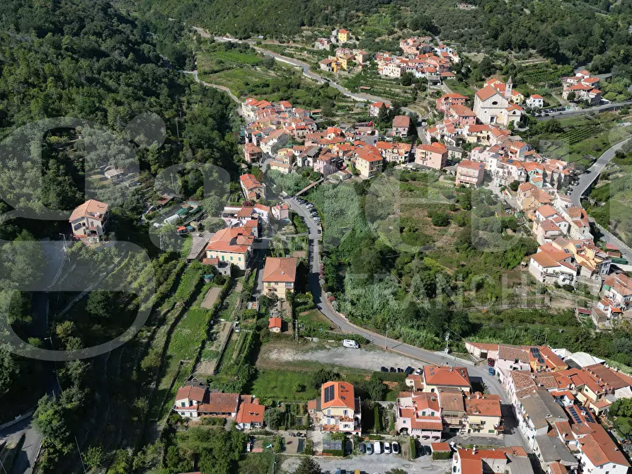 Immagine 3 di Terreno residenziale in vendita  in Via Colombo a Finale Ligure