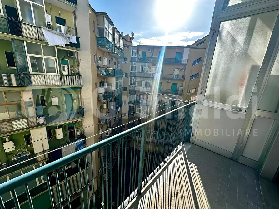 Immagine 14 di Appartamento in vendita  in Via rodi, 4 a Napoli