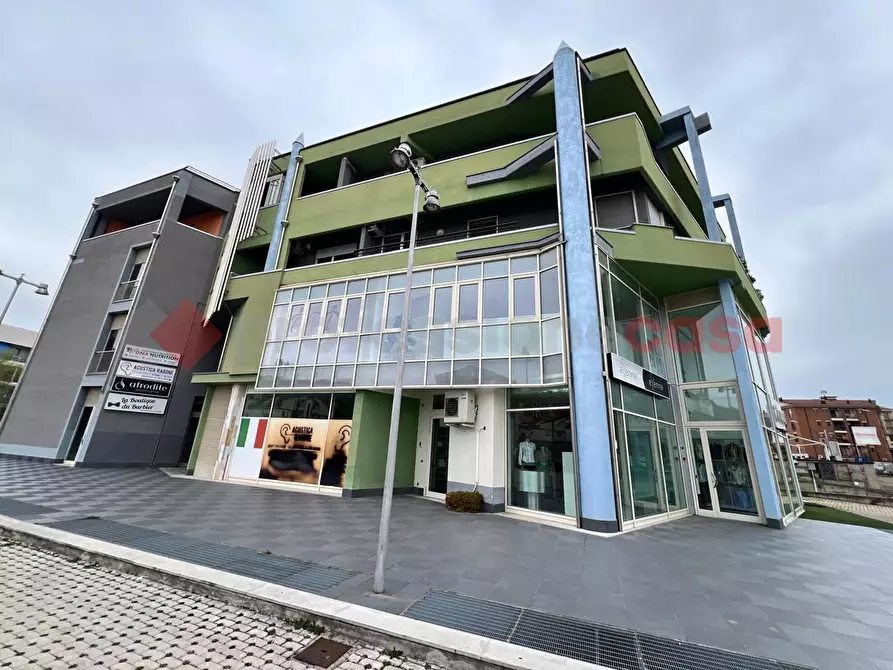 Immagine 1 di Negozio in vendita  in Via Del Gallitello, SNC a Potenza