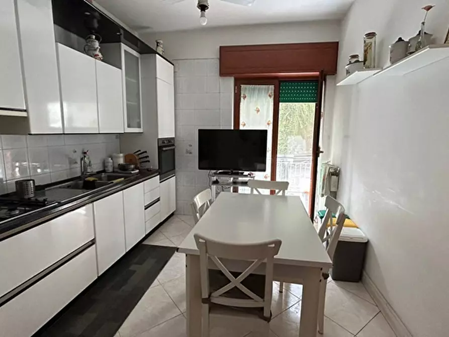 Immagine 6 di Appartamento in vendita  in Via Michele Guadagno a Napoli