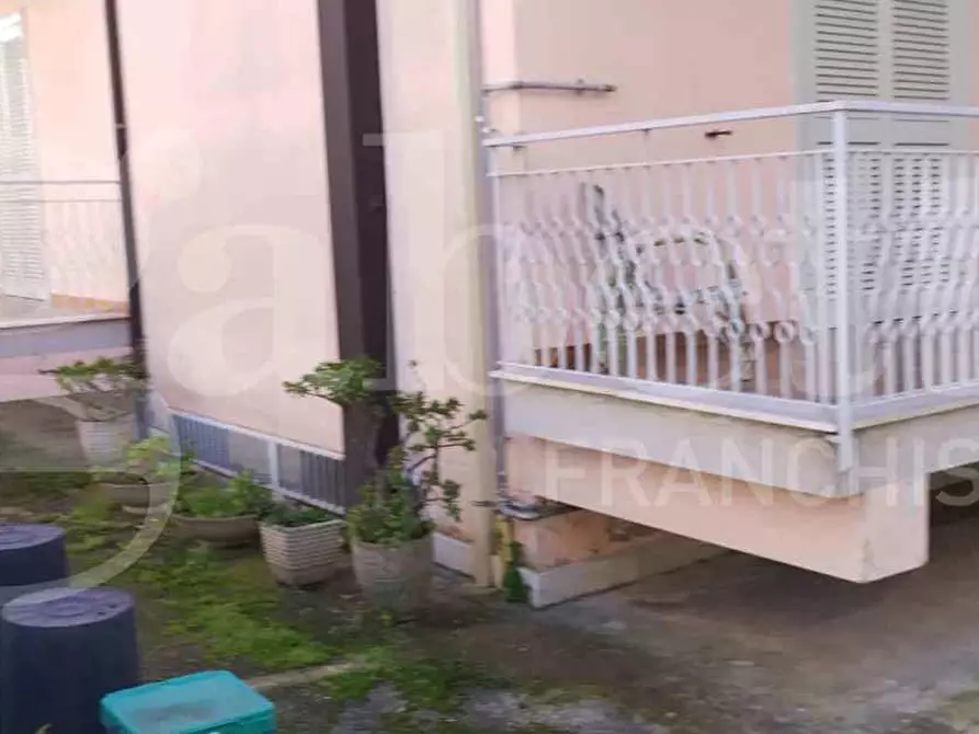 Immagine 6 di Palazzo in vendita  in Via corridoni a Aversa