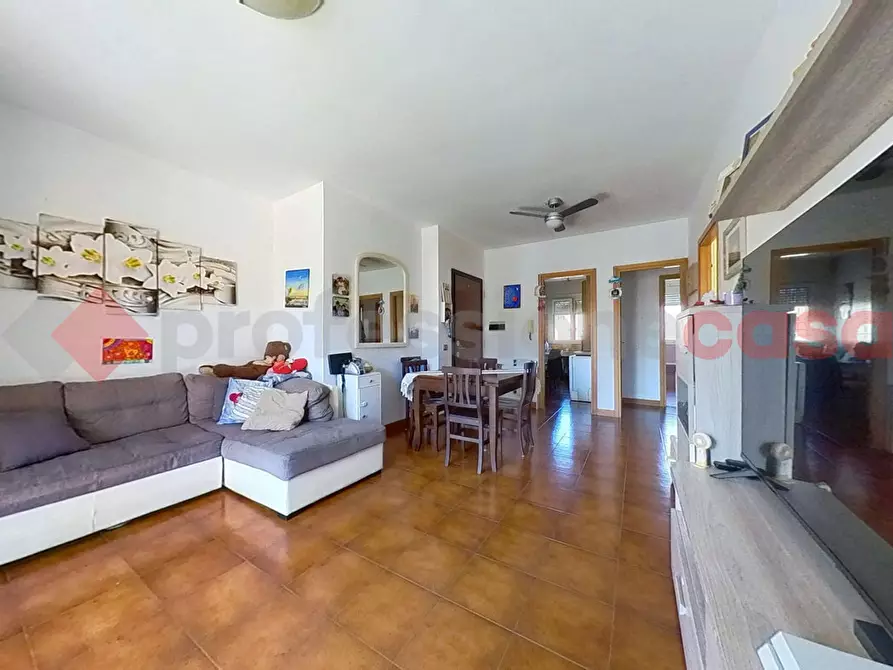 Immagine 2 di Appartamento in vendita  in Via Domenico Purificato, 201 a Roma