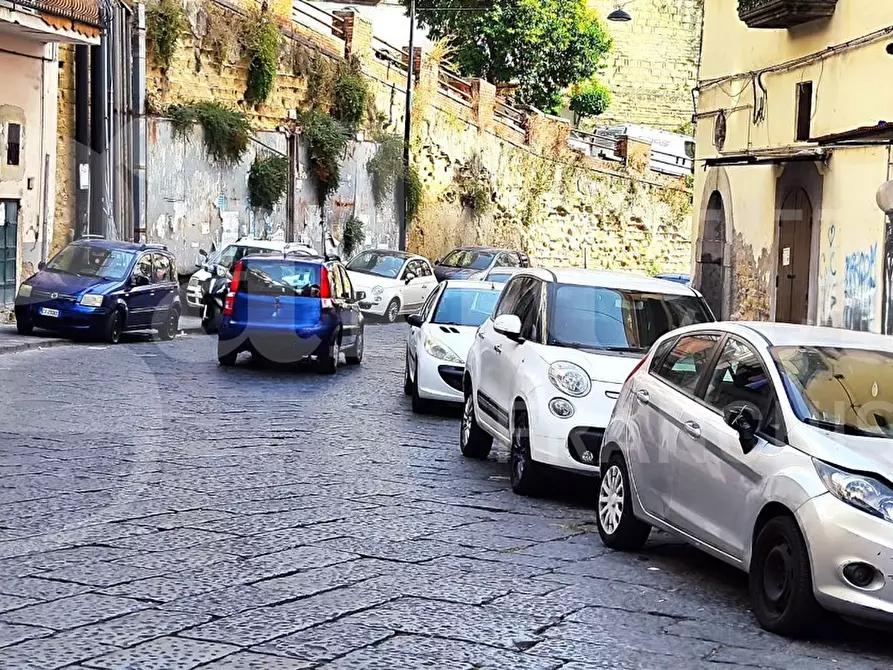Immagine 13 di Appartamento in vendita  in Via Cavone San Gennaro Dei Poveri a Napoli