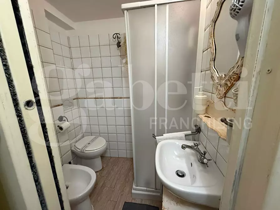 Immagine 17 di Appartamento in vendita  in Via Pio IX, 11 a Gaeta