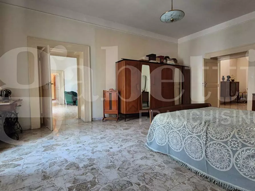 Immagine 38 di Appartamento in vendita  in Corso Umberto I, 94 a Torre Annunziata