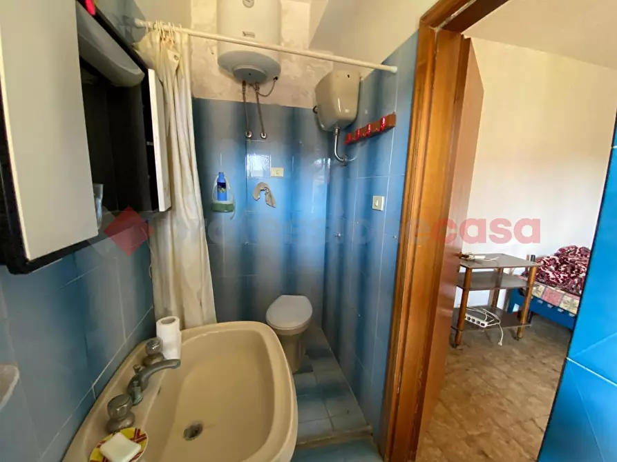 Immagine 22 di Casa indipendente in vendita  in Via Salerno, snc a Mondragone