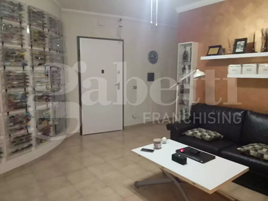 Immagine 3 di Appartamento in vendita  in Piazza G.B.TEDESCO, 22 a Taranto