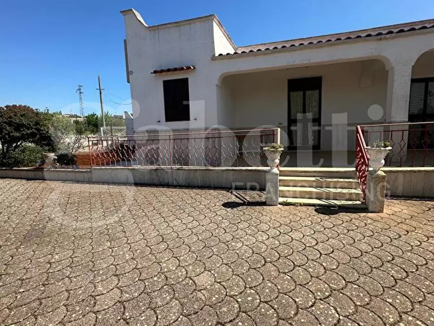Immagine 1 di Villa in vendita  in Contrada Molillo, sn a Ostuni