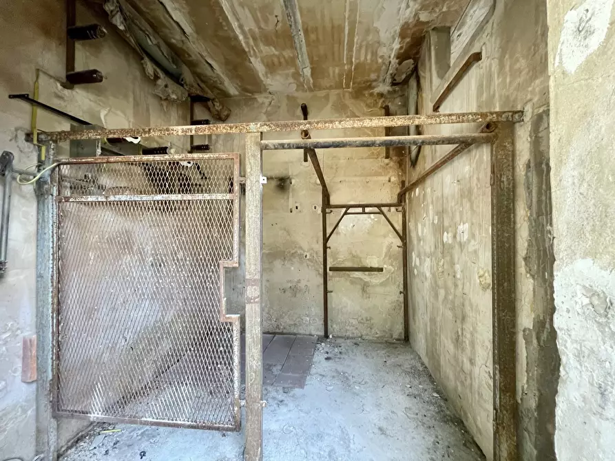 Immagine 9 di Capannone industriale in vendita  in Via luigi spagna, 50 a Siracusa