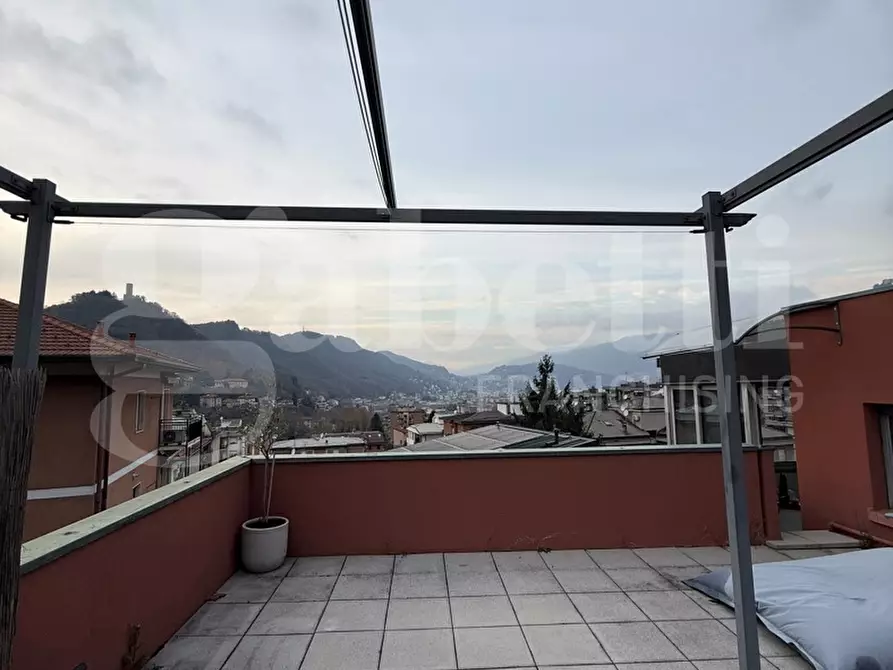 Immagine 19 di Palazzo in vendita  in Via Madruzza, snc a Como