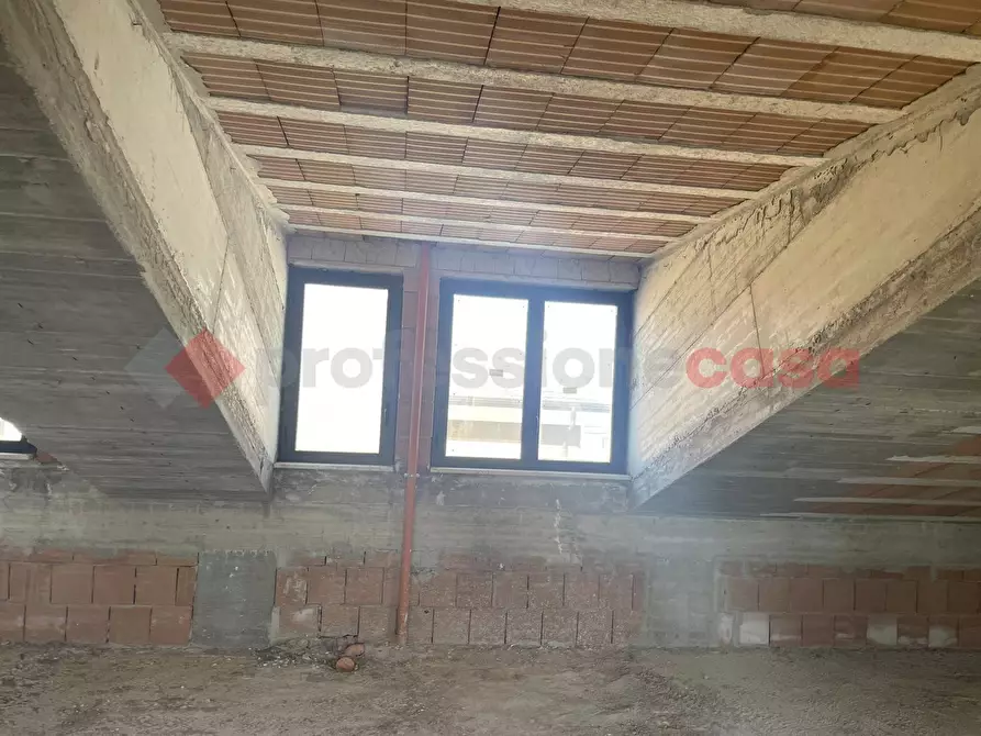 Immagine 11 di Attico in vendita  in Via Rimembranza, 0 a Vitulazio