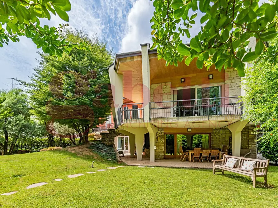 Immagine 26 di Villa in vendita  in Via Volturno, 22 a Bergamo