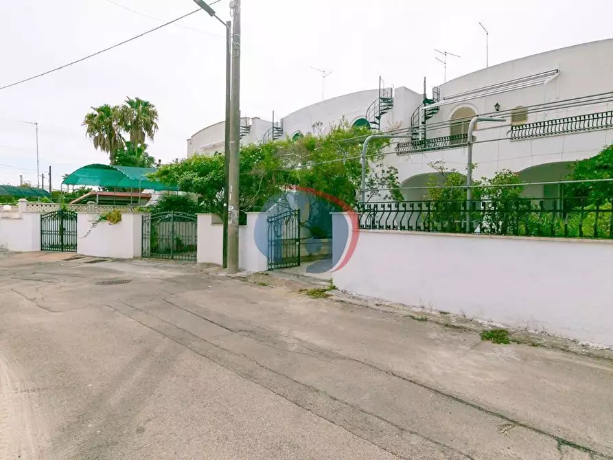 Immagine 38 di Casa bifamiliare in vendita  in Viale Orsa Maggiore, 68 a Gallipoli