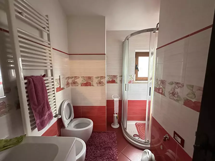 Immagine 11 di Appartamento in vendita  in Corso DELLA REPUBBLICA, 00 a Canale Monterano