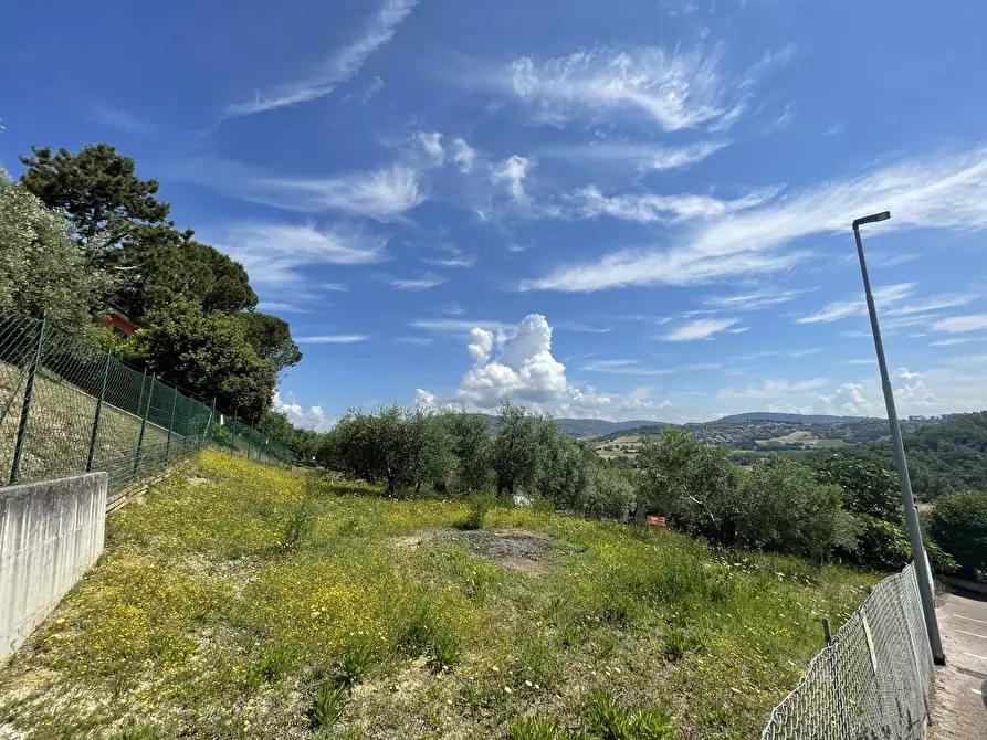 Immagine 1 di Terreno residenziale in vendita  in Via Orazio Antinori a Corciano