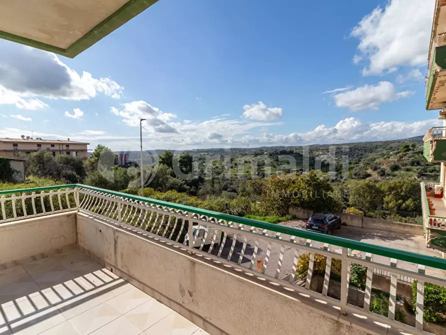 Immagine 7 di Appartamento in vendita  in Via Don Lorenzo Milani a Noto