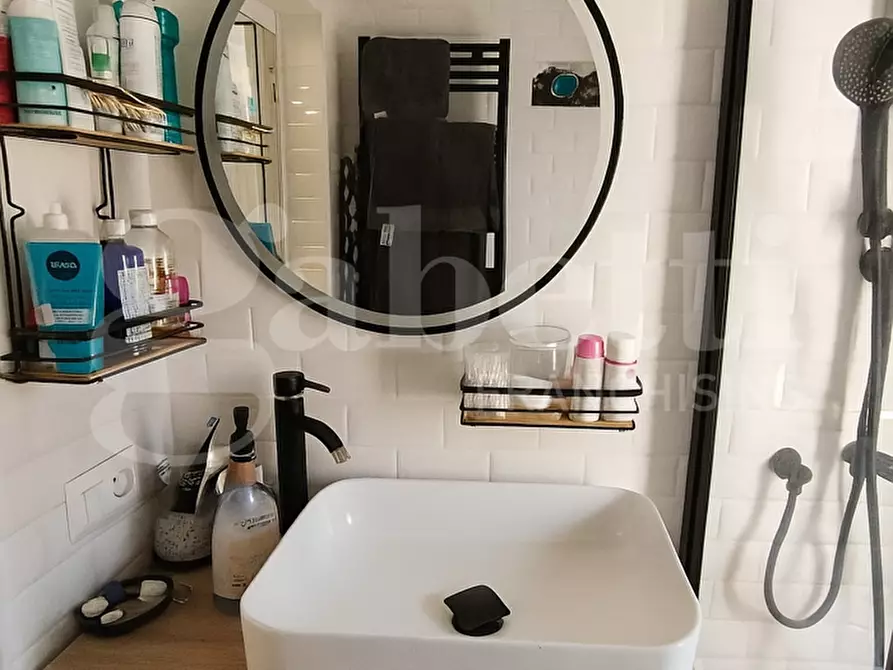 Immagine 15 di Appartamento in vendita  in Via delle Palme, 87 a Roma