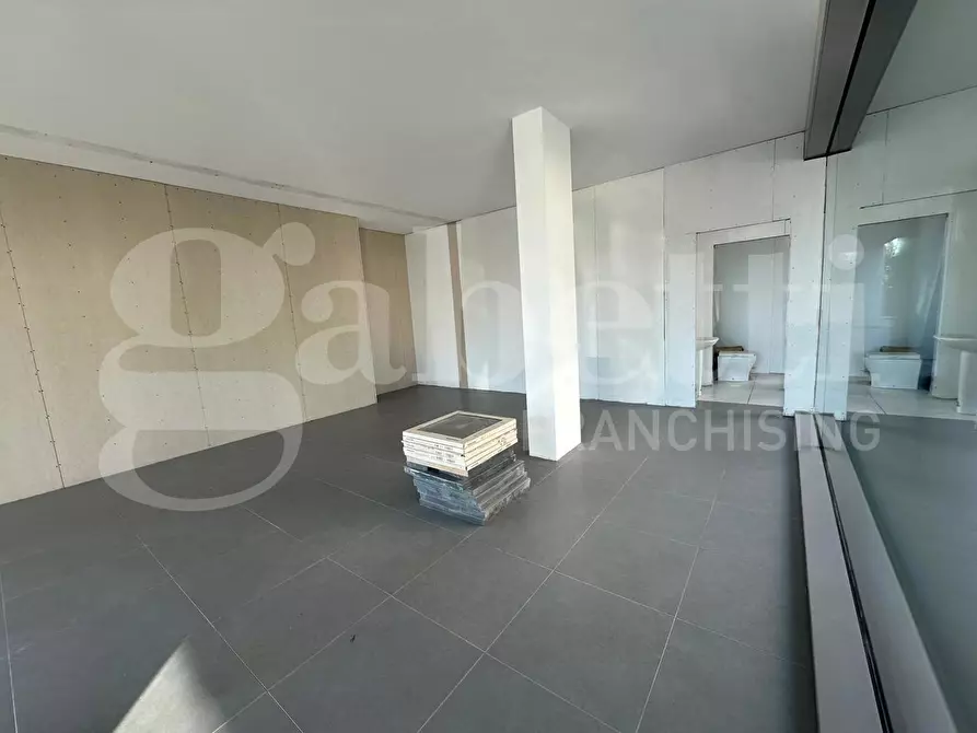 Immagine 6 di Negozio in affitto  in Via Vanzo, 9 a Mogliano Veneto