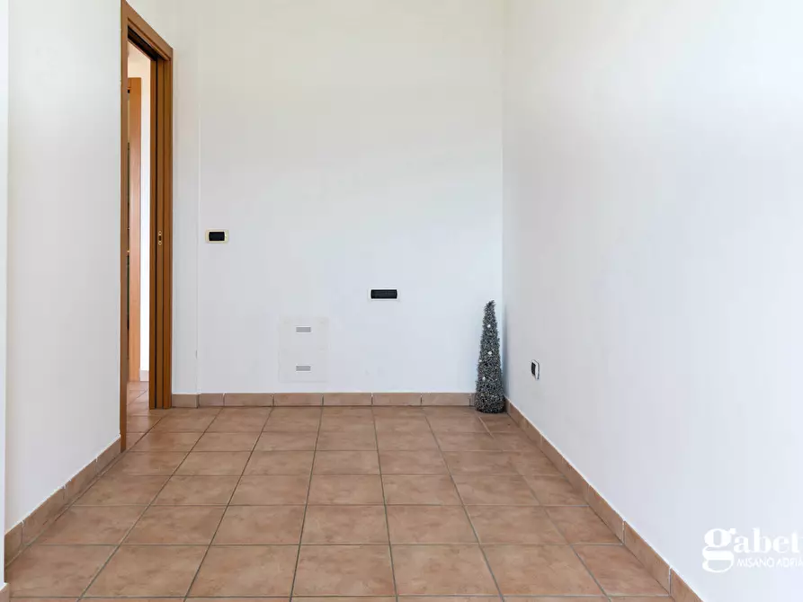 Immagine 10 di Appartamento in vendita  in Via Tavullia a Gradara