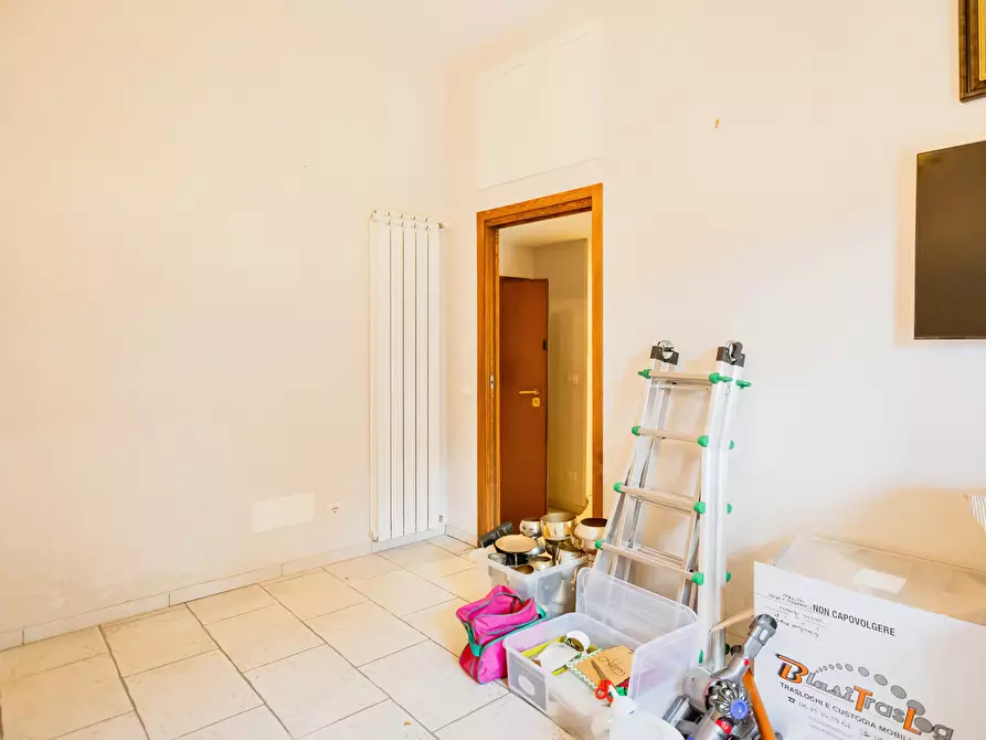 Immagine 23 di Appartamento in vendita  in Via Della Pisana a Roma