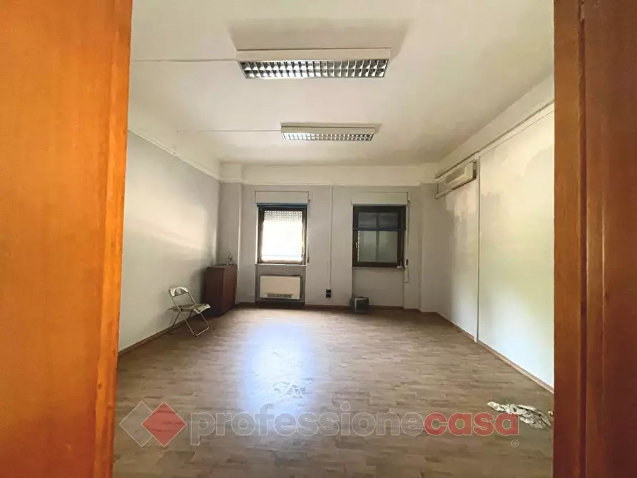 Immagine 6 di Negozio in vendita  in Via Mario Angeloni a Perugia