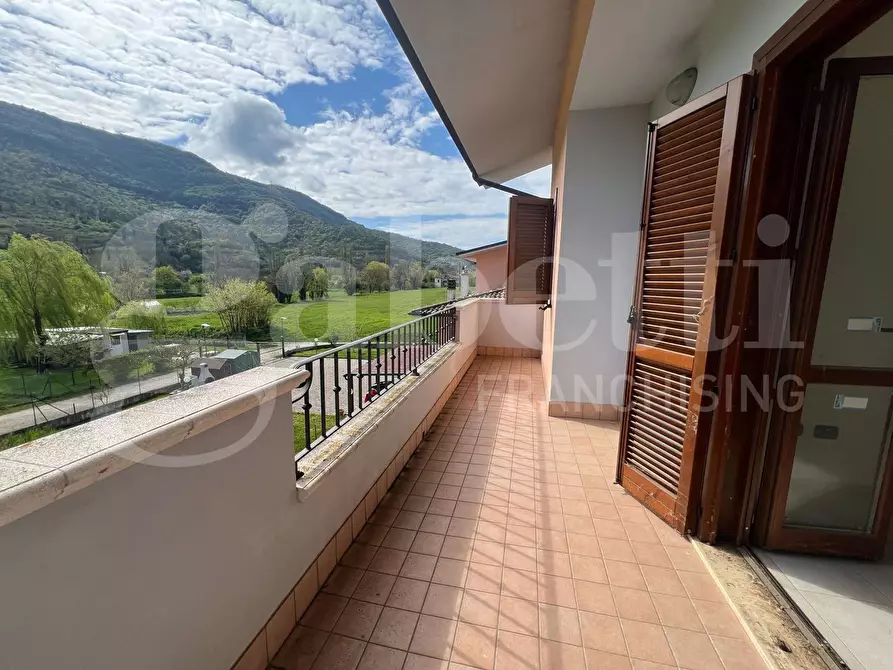 Immagine 3 di Casa bifamiliare in vendita  in Via SS4bis, 74 a Rieti